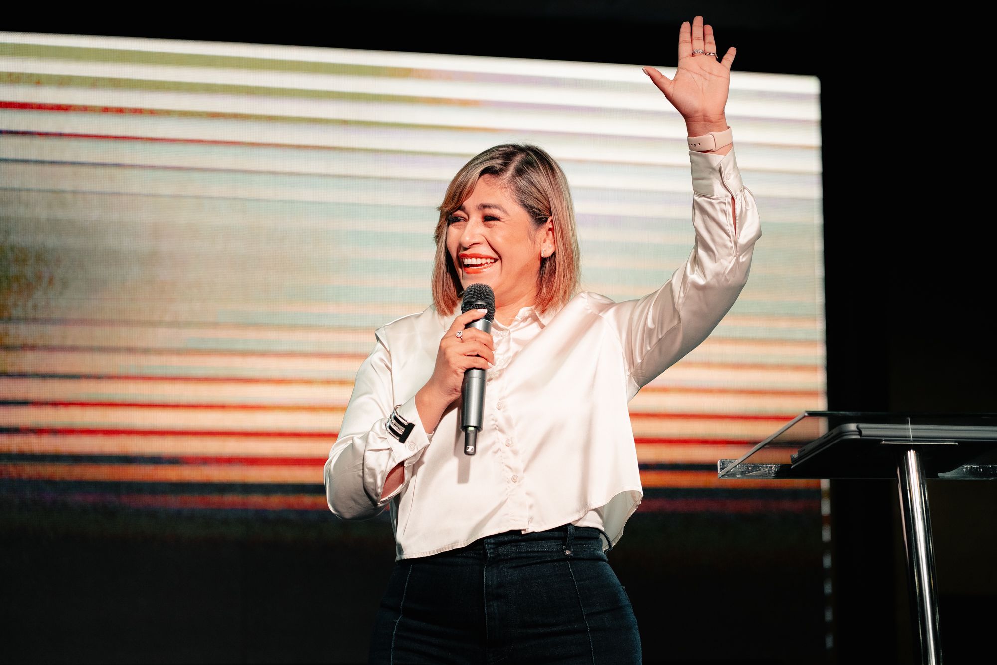 apostol jenny paz essentia